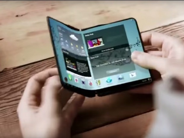 Składany smartfon Samsunga jeszcze w te wakacje - zdjęcie 